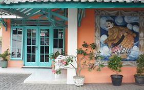 Ismoyo Hotel